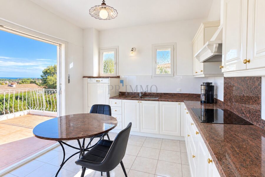 Maison à vendre à Fréjus — Vue mer — photo 9