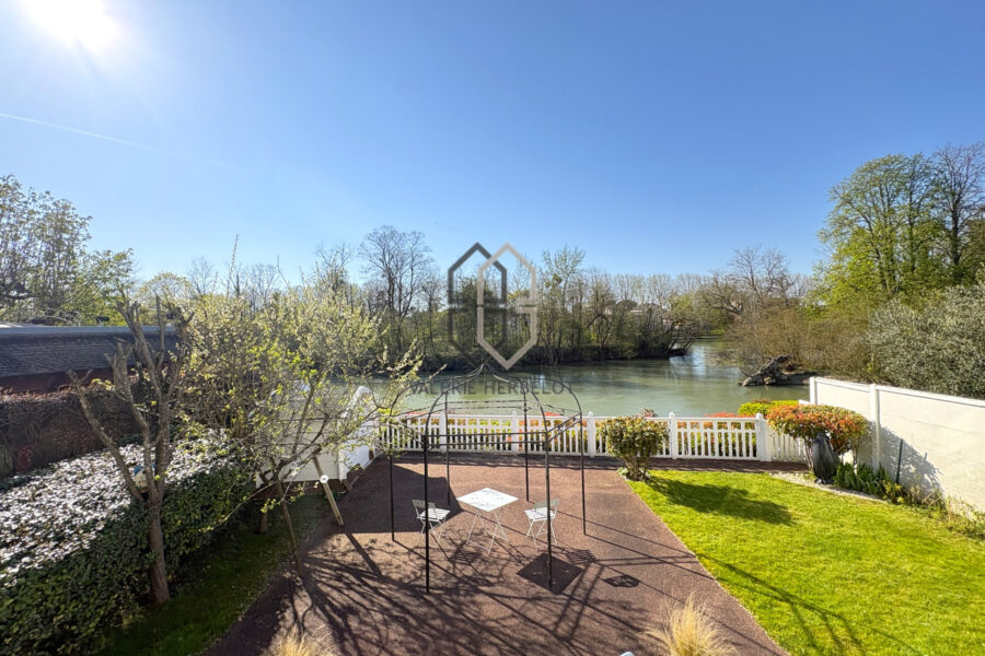 Maison à vendre à Chennevières-sur-Marne — Vue fleuve — photo 1