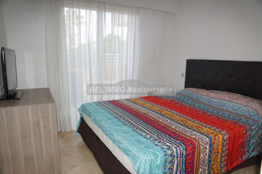 Appartement en location vacances à Cavalaire-sur-Mer — Vue nature — photo 11