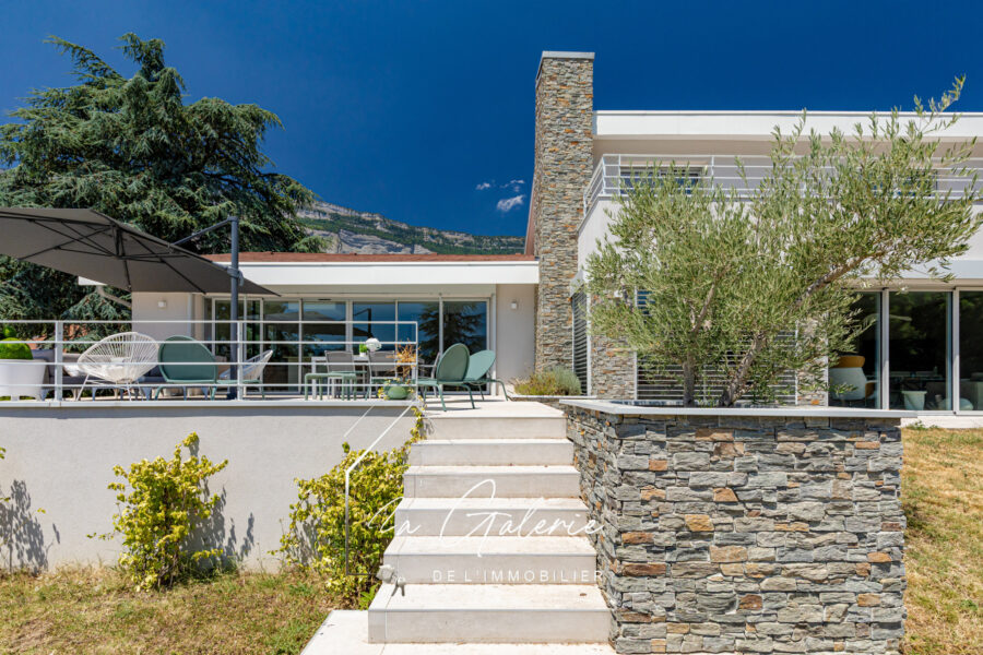 Maison à vendre à Montbonnot-Saint-Martin — Vue montagne — photo 2