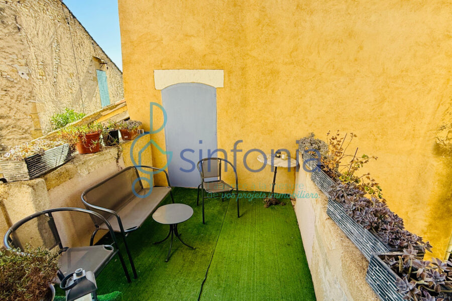 Maison à vendre à Lédenon — Vue sur la ville — photo 8