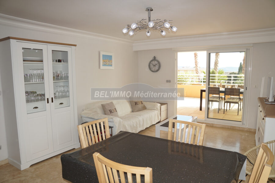 Appartement en location vacances à Cavalaire-sur-Mer — Vue nature — photo 7