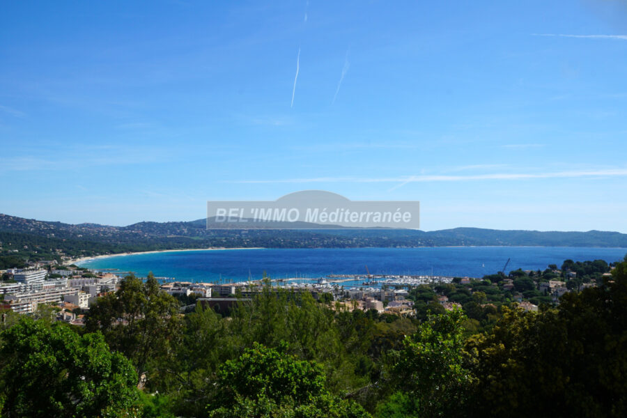 Appartement à vendre à Cavalaire-sur-Mer — Vue mer — photo 1