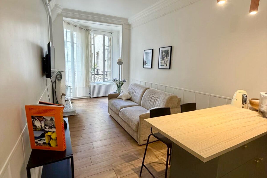 Appartement à vendre à Paris 1er arrondissement — Vue sur la ville — photo 4