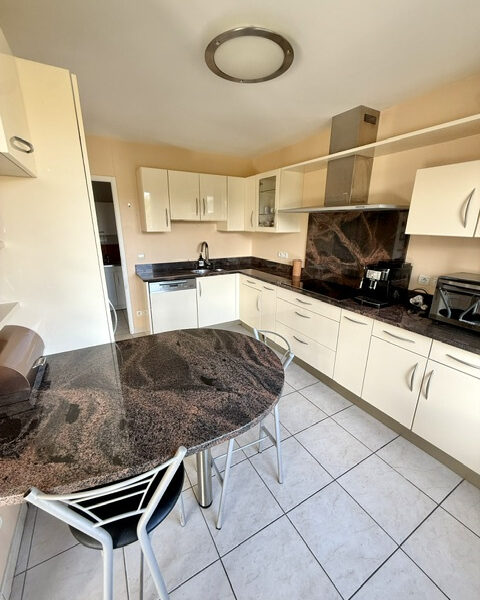 Appartement à vendre à Divonne-les-Bains — Vue parc & jardin — photo 13