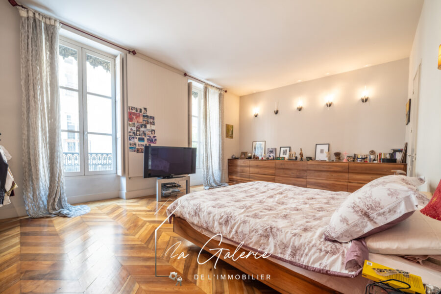 Appartement à vendre à Grenoble — Vue sur la ville — photo 9