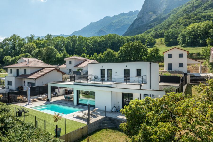 Maison à vendre à Saint-Paul-de-Varces — Vue montagne — photo 2