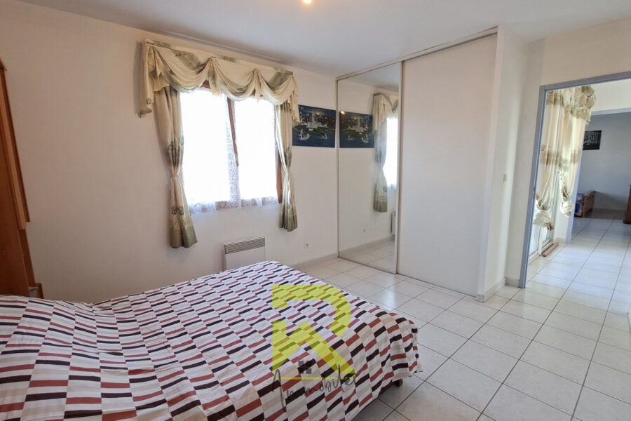 Maison à vendre à Narbonne — Vue sur la ville — photo 13