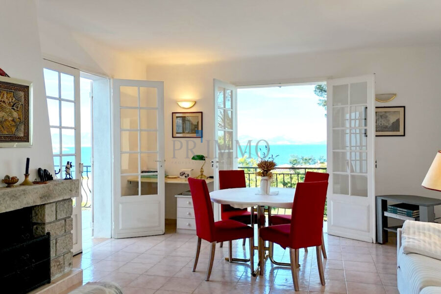Maison à vendre à Les Issambres — Vue mer — photo 6