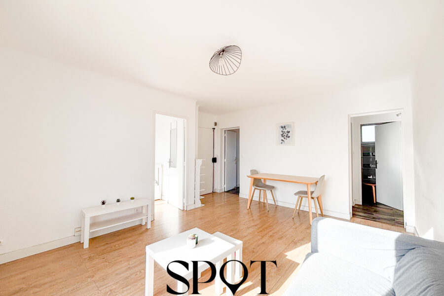 Appartement à vendre à Marseille 14e arrondissement — Vue sur la ville — photo 3