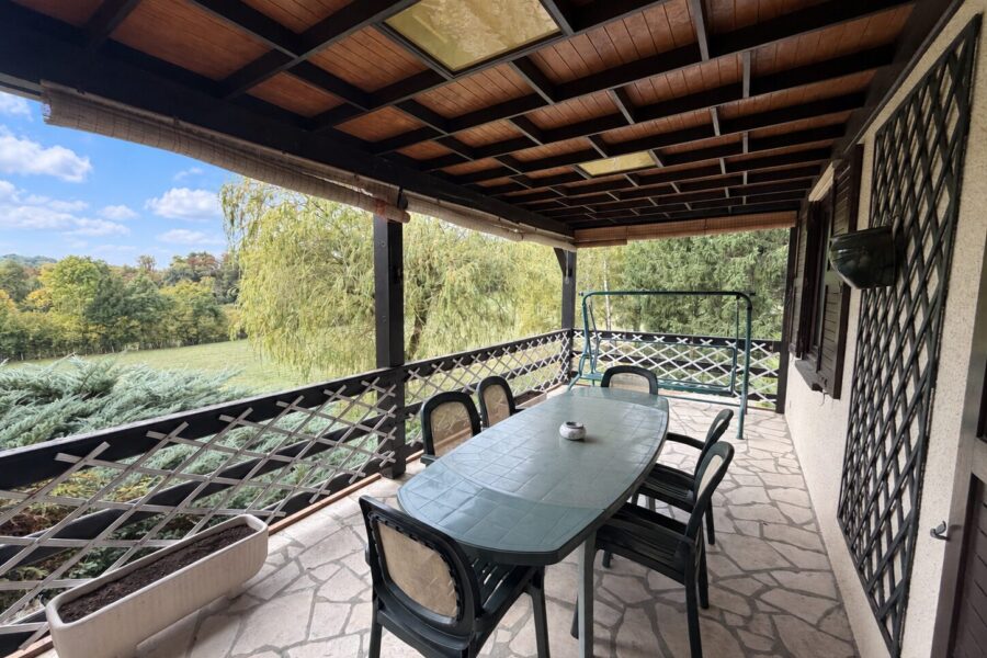 Maison à vendre à Neuville-sur-Ain — Vue nature — photo 1