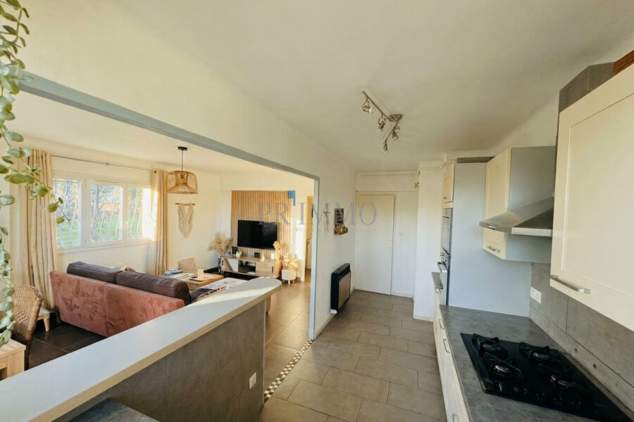 Appartement à vendre à Saint-Raphaël — Vue nature — photo 4