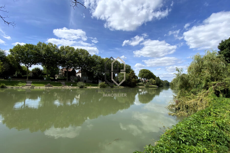 Maison à vendre à Chennevières-sur-Marne — Vue fleuve — photo 1
