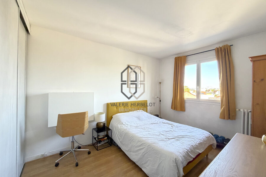 Appartement à vendre à Saint-Maur-des-Fossés — Vue sur la ville — photo 9