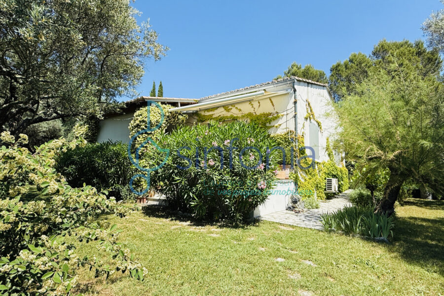 Maison à vendre à Uzès — Vue nature — photo 5