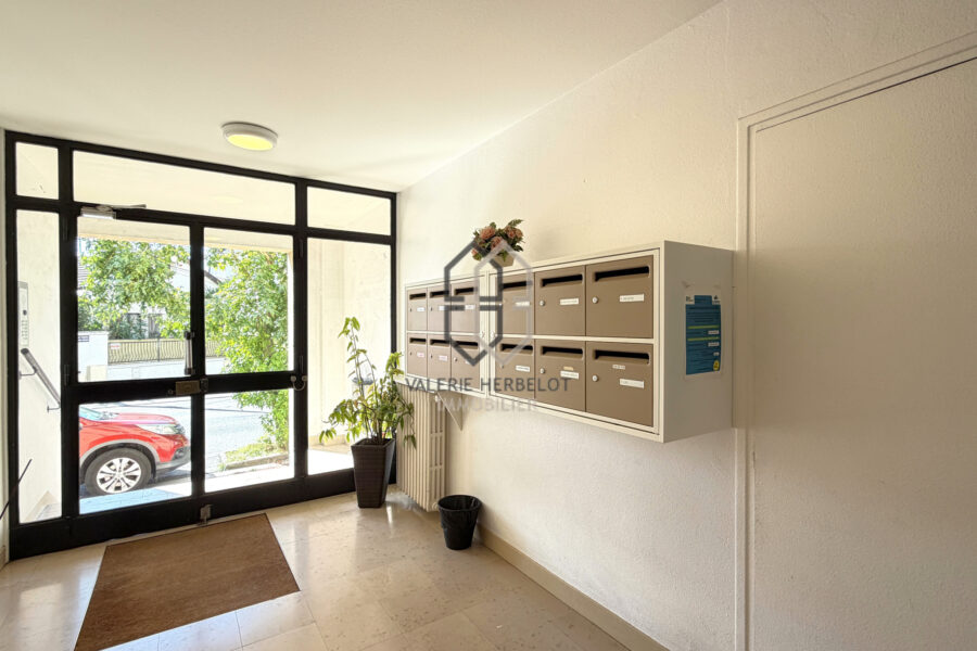 Appartement à vendre à Saint-Maur-des-Fossés — Vue sur la ville — photo 16