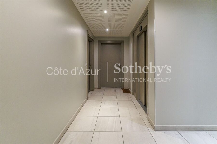 Appartement à vendre à Nice — Vue sur la ville — photo 18