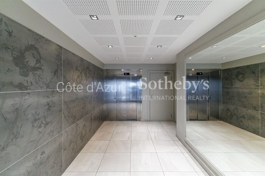 Appartement à vendre à Nice — Vue sur la ville — photo 19
